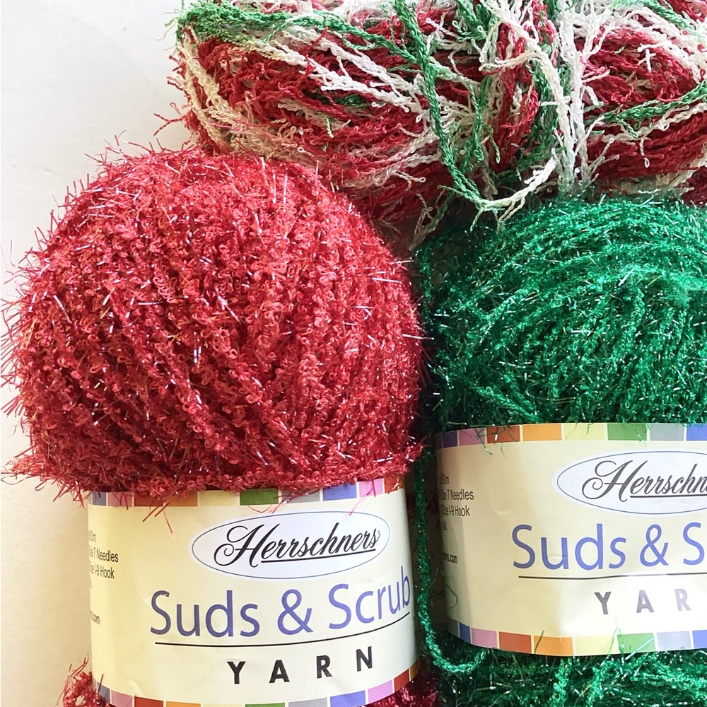 Yarn Suds & Scrub Herrschners Red Heart Scrubby Red Green White Christmas - Picture 2 of 10